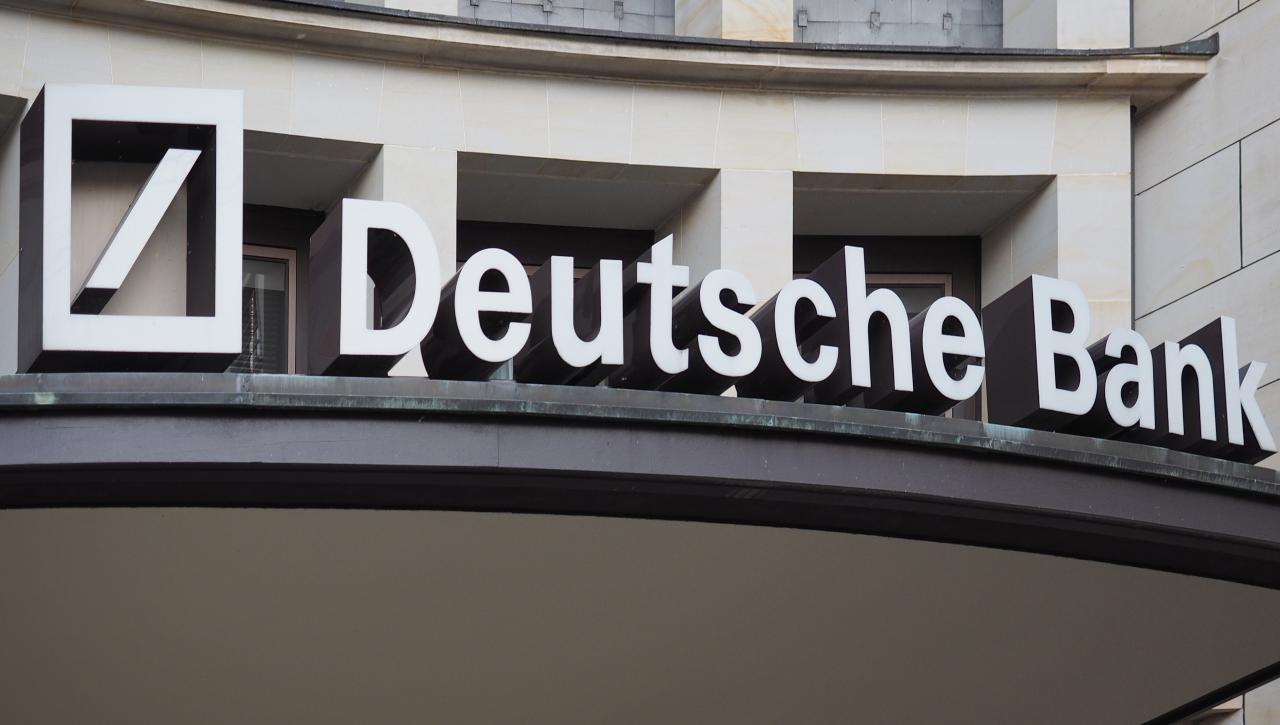 Logo Deutsche 🏦