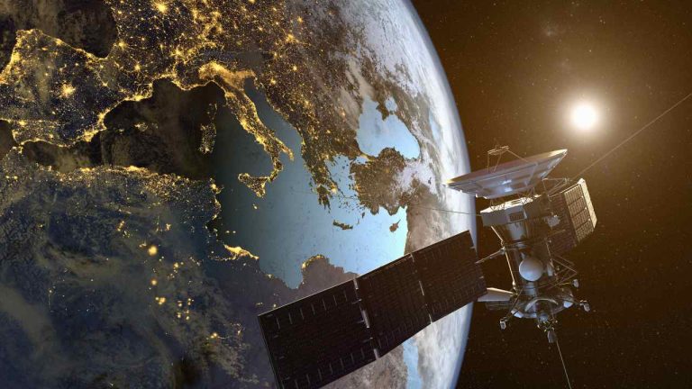 Quanti sono i satelliti di Elon Musk in orbita e a cosa servono