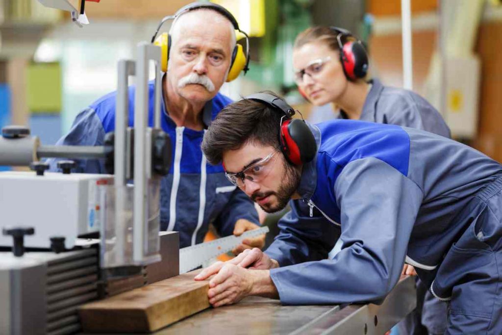 Assegno invalidità e contratto di tirocinio