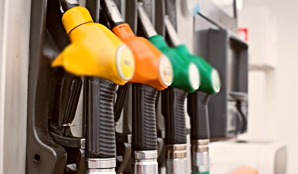 Benzina e gasolio aumenti e stangata: rischio spesa di 400euro in più
