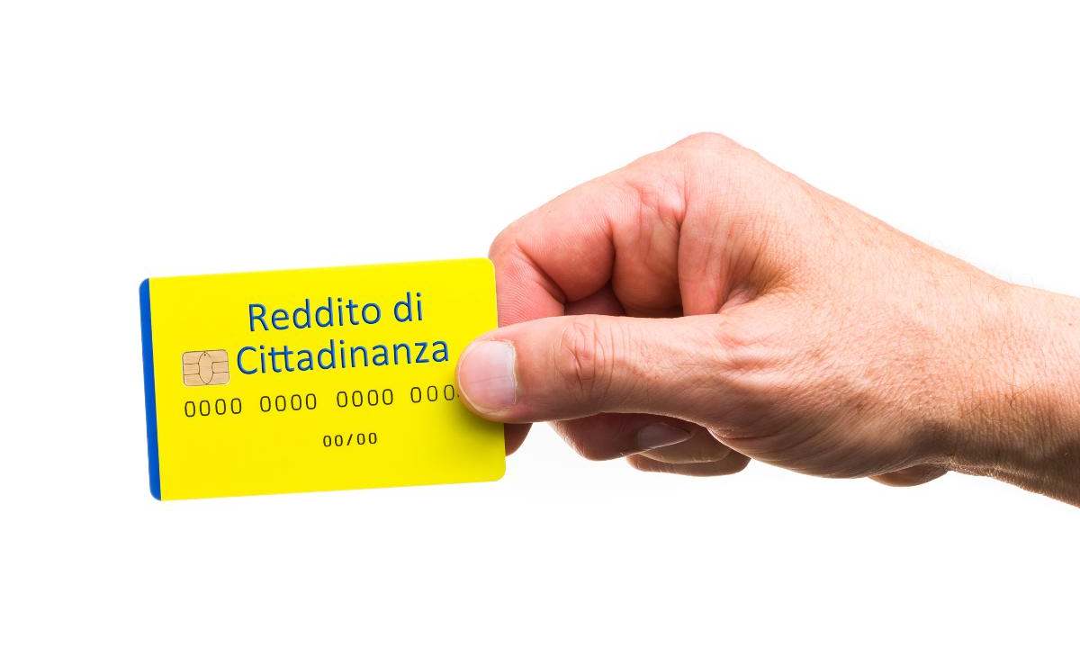 Cosa Sostituire Il Reddito Di Cittadinanza Reddito di Cittadinanza: cosa puoi pagare con la carta? Una lista completa