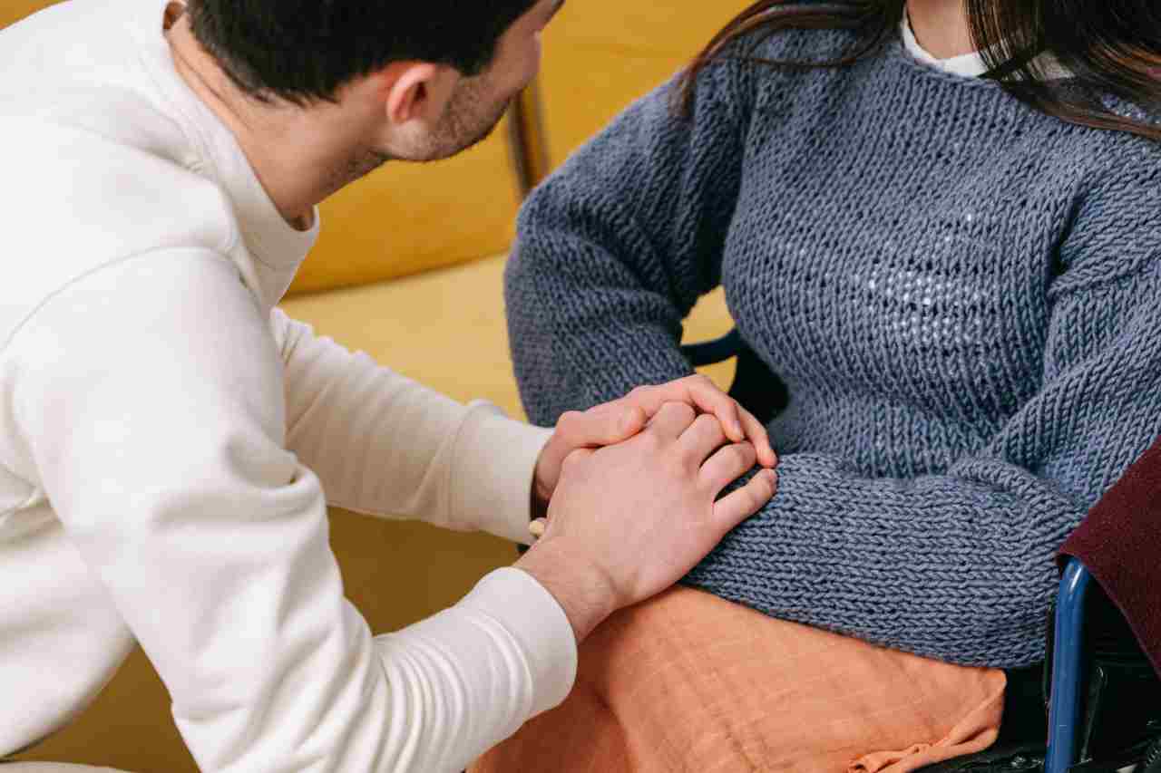 Aiuti economici per chi assiste un parente
