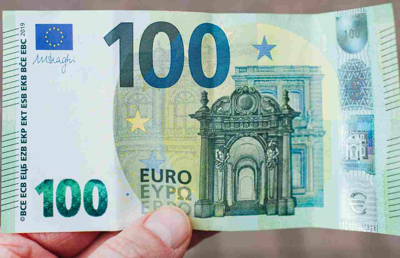 Aumento pensioni fino a €100 in più: a chi spettano
