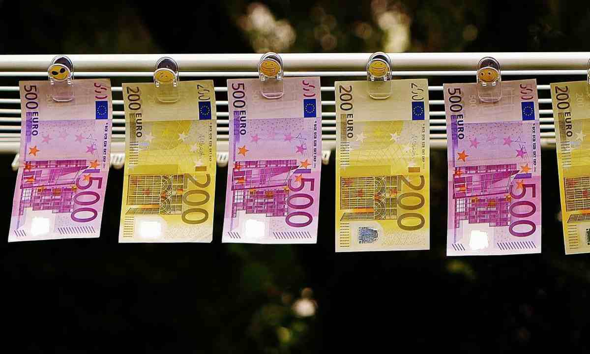 Busta paga luglio 2022