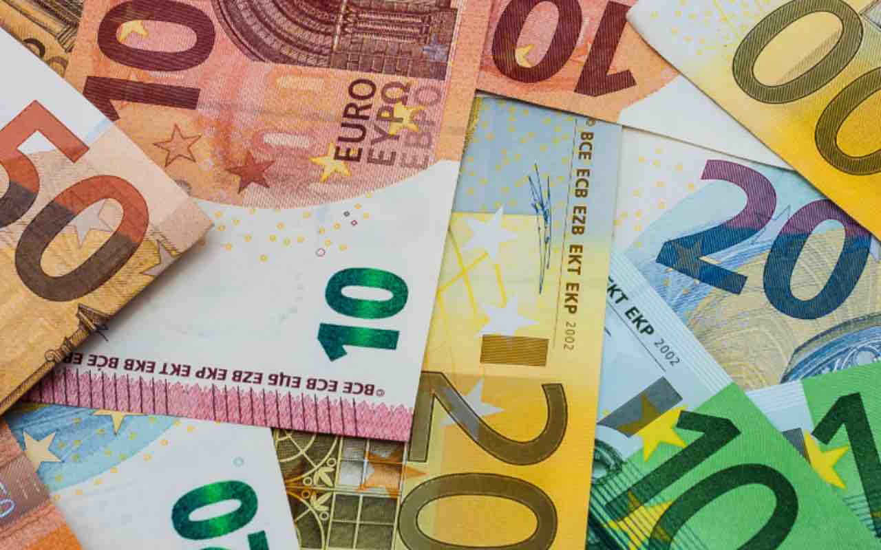 Bonus, fino a 1000€ anche senza ISEE: occhio alle opportunità 
