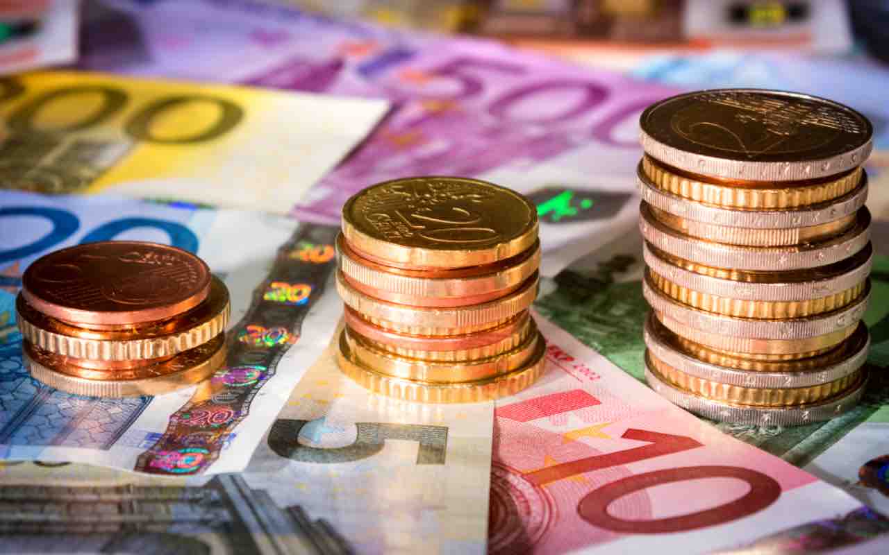 Bonus 200 euro, quando arriva: date e calendario pagamenti 