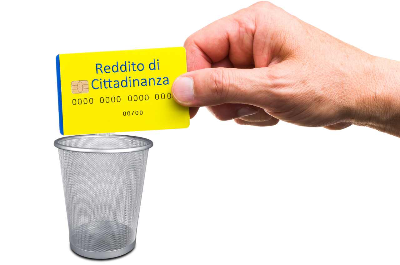 addio reddito di cittadinanza