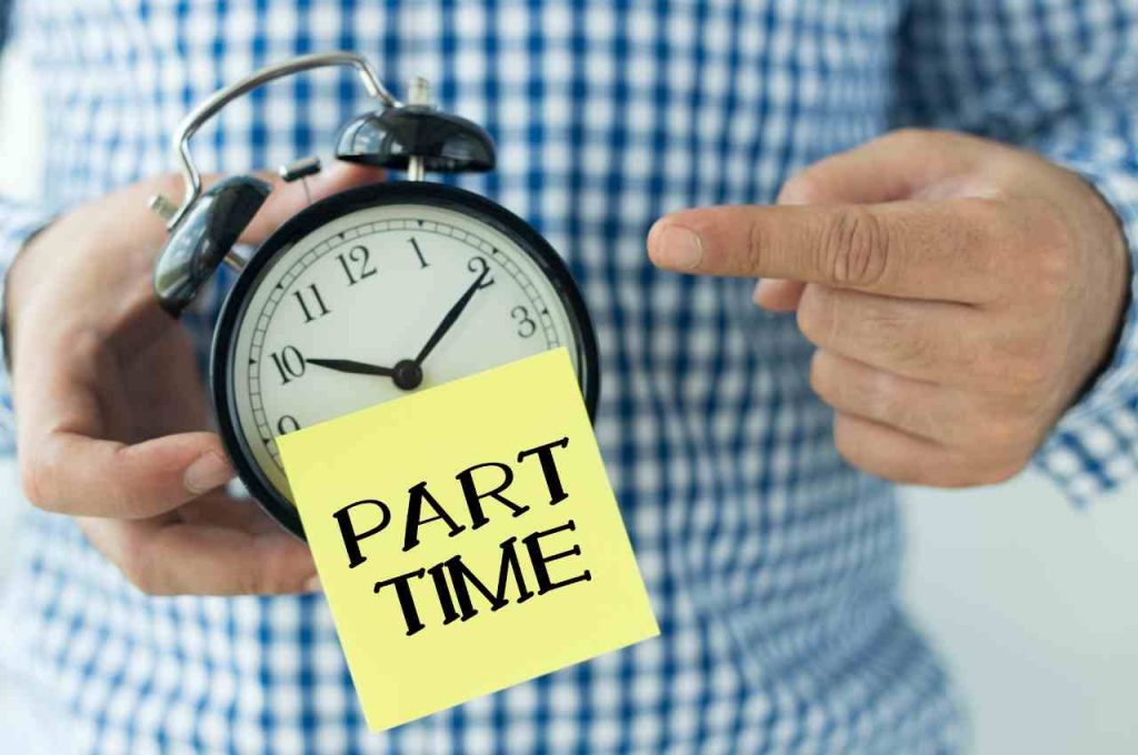 Guida al lavoro part-time: focus su limiti, retribuzione e straordinari