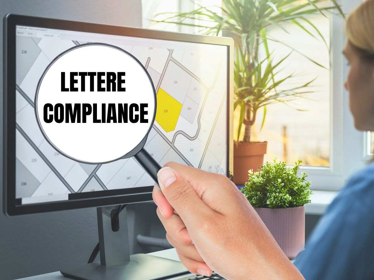 sfondo donna consulta catasto e mano con lente su scritta Lettere compliance