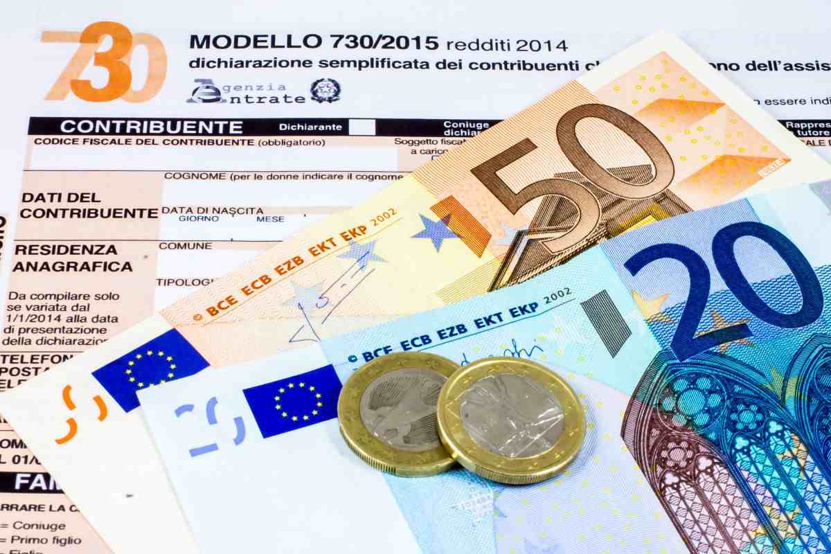 Banconote e modello 730