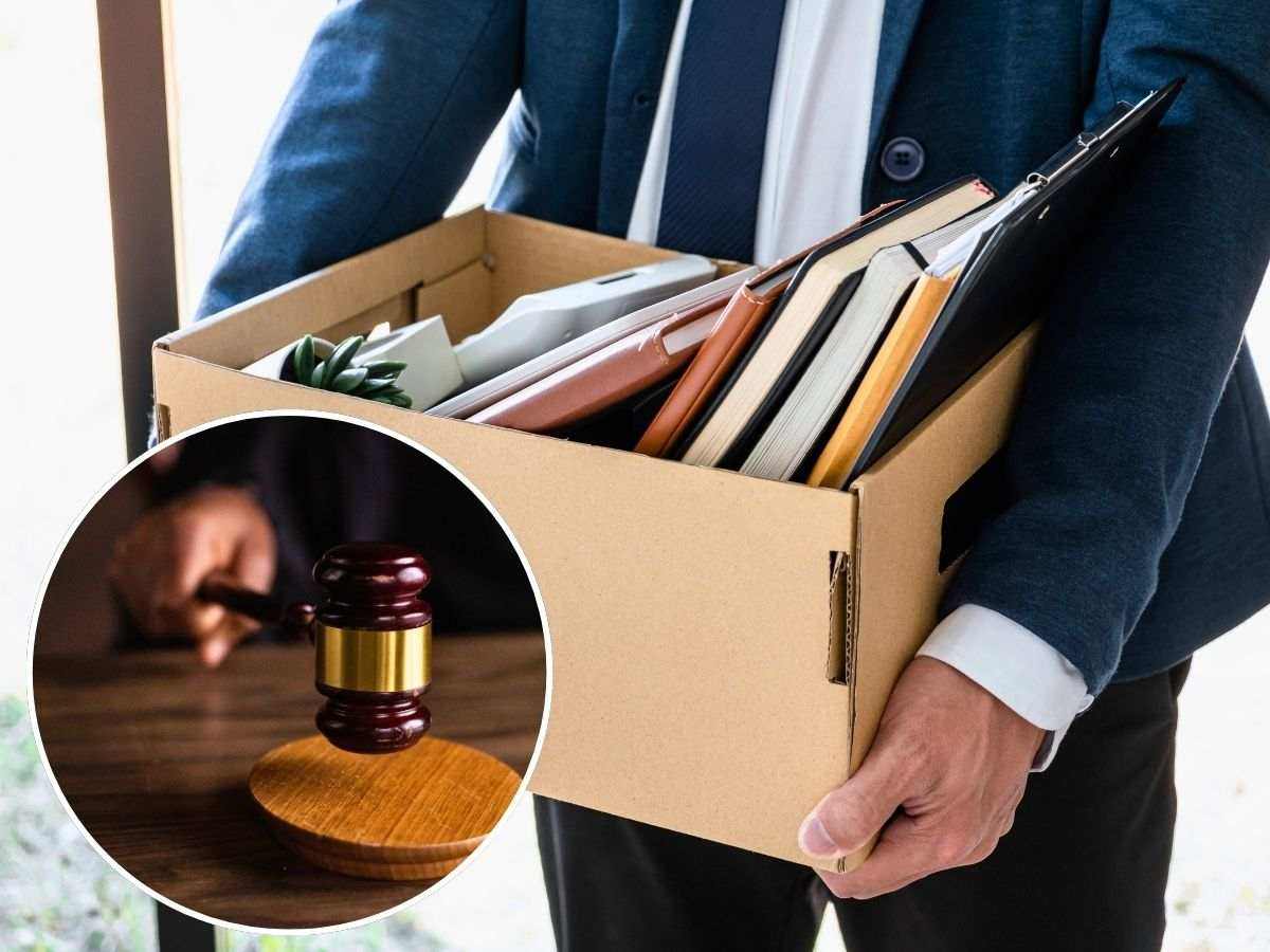 sfondo lavoratore licenziato e tondo con giudice che sbatte martelletto