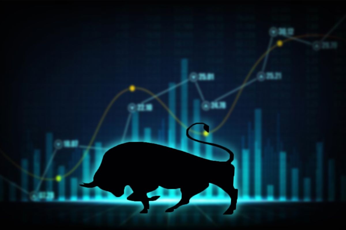 Raffigurazione di un toro e di un grafico azionario
