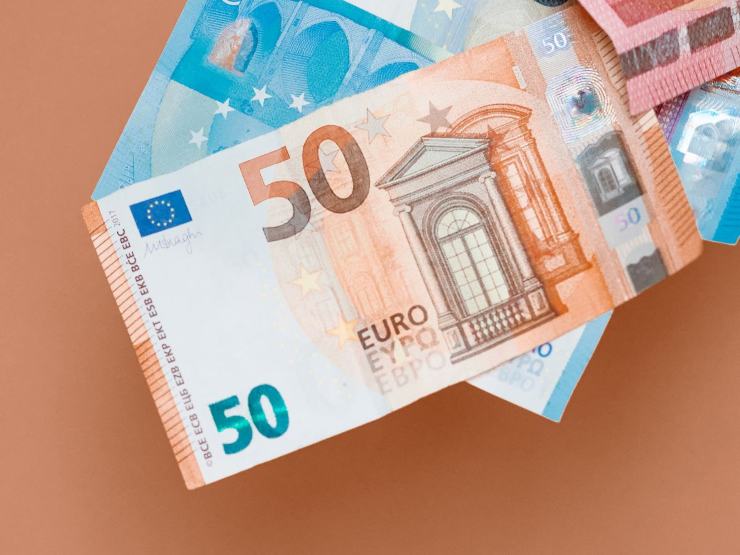 varie banconote euro