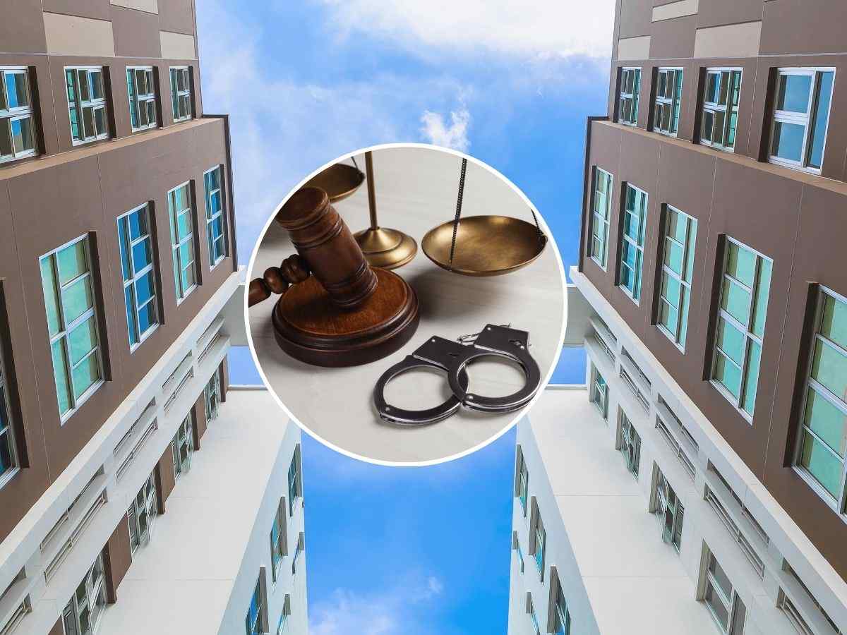 sfondo condominio e tondo con manette, bilancia e martelletto del giudice