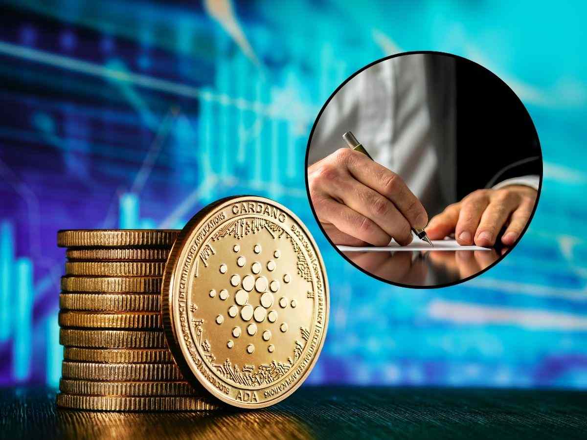 sfondo criptovalute e tondo con mano che scrive