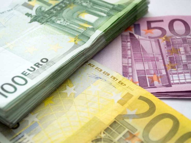 banconote 100, 200 e 500 euro