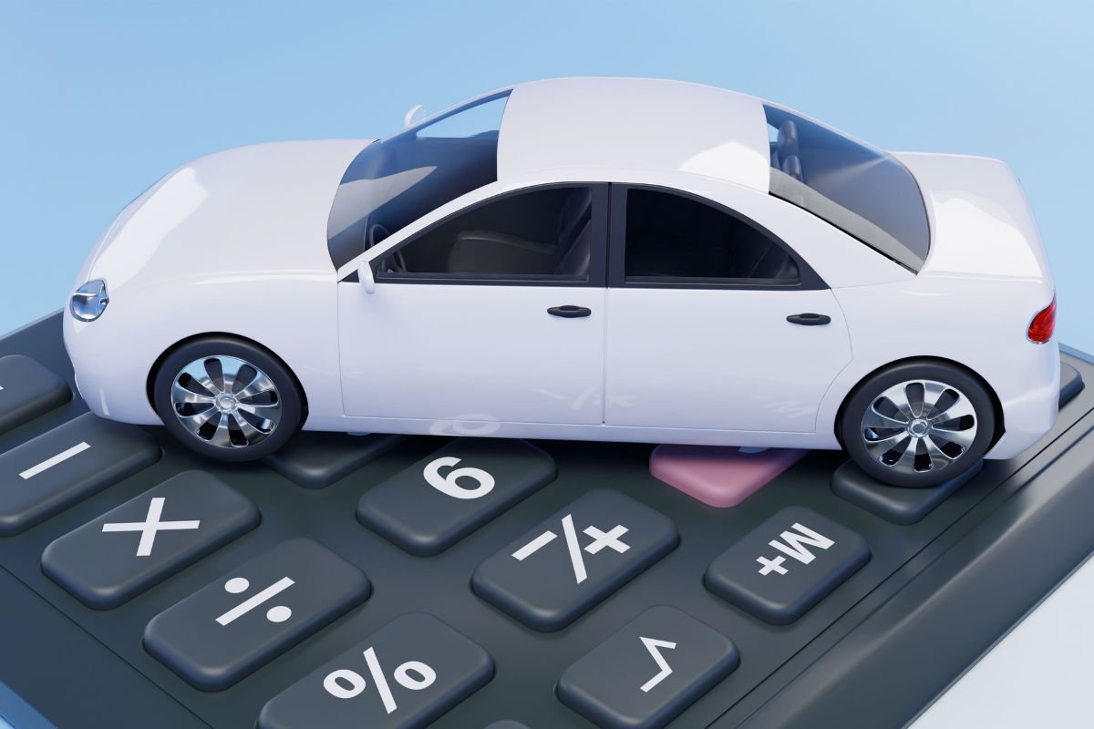 modello auto e calcolatrice