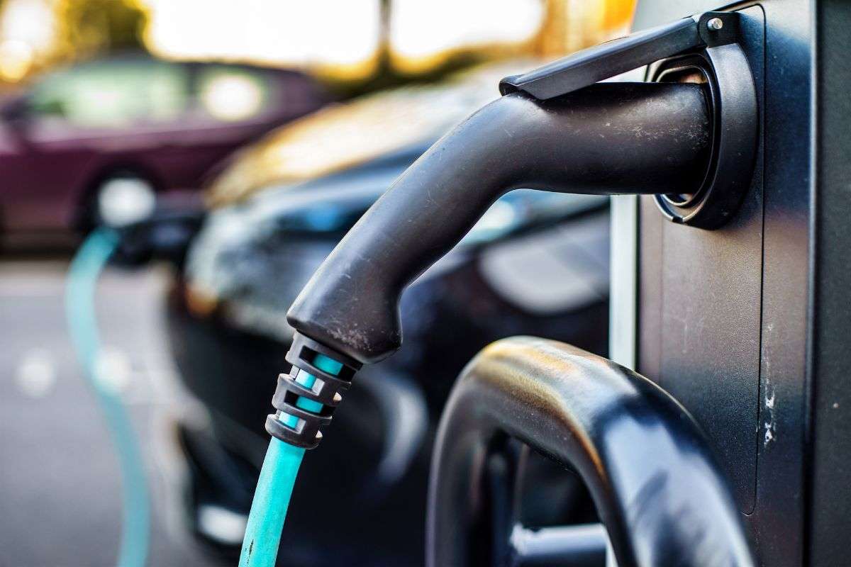 ricarica auto elettrica