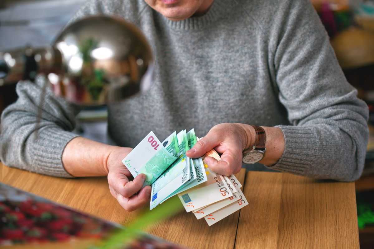 Persona che fa conteggi