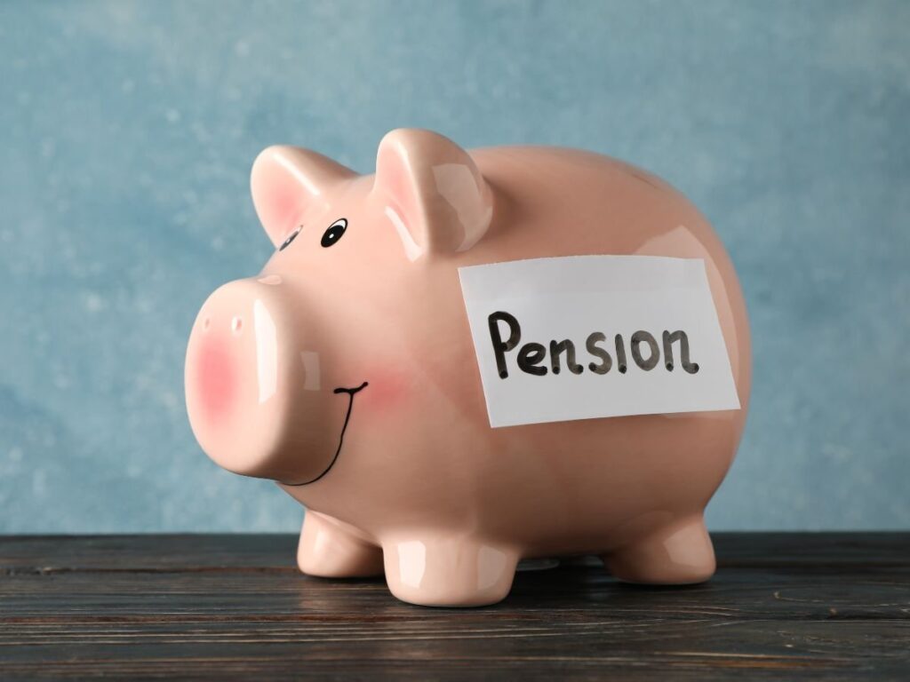 Salvadanaio con su scritto Pension